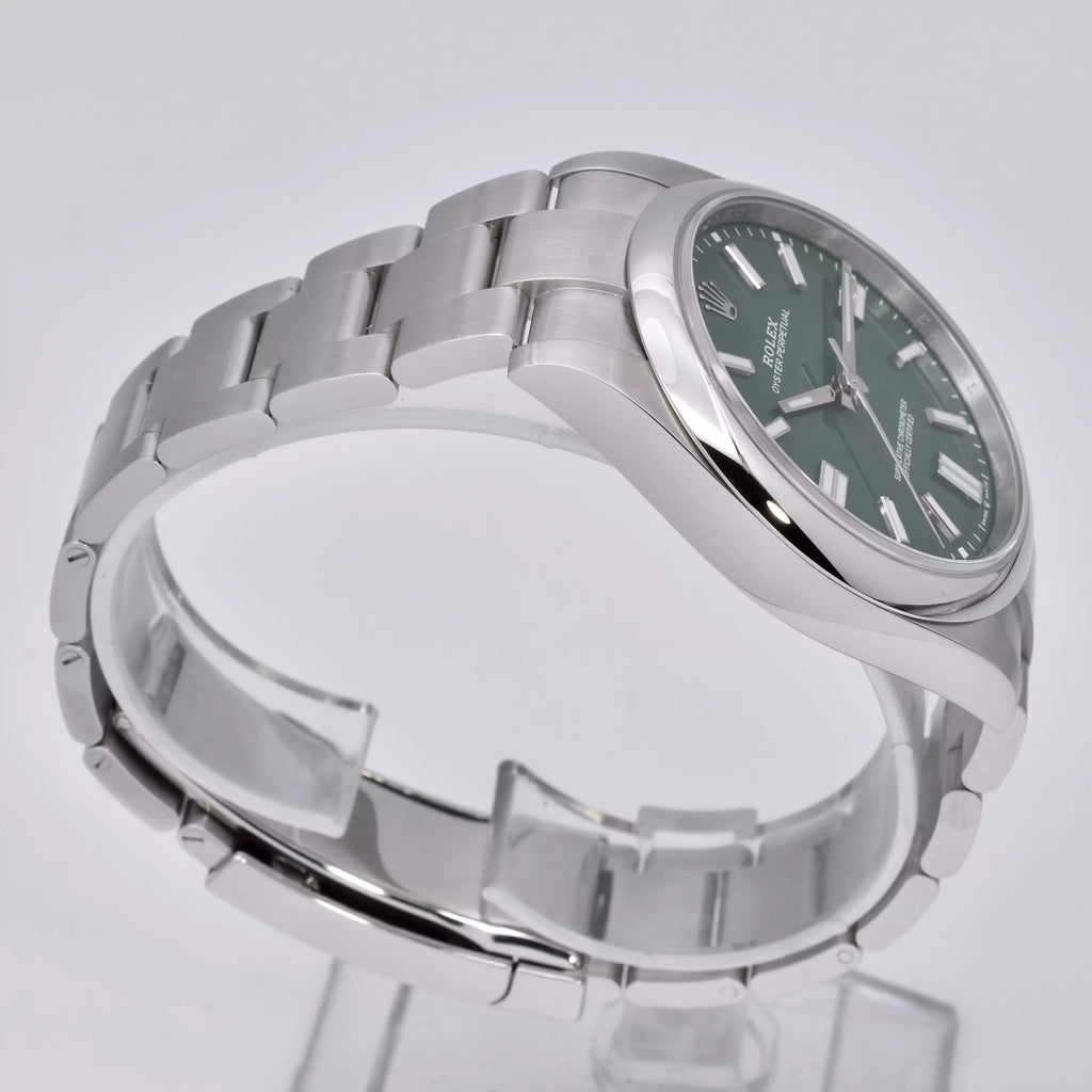 Rolex Oyster Perpetual Green 2025 124300 2025