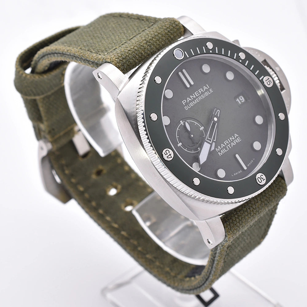 Panerai Submersible 44mm 2025 PAM01697 2025