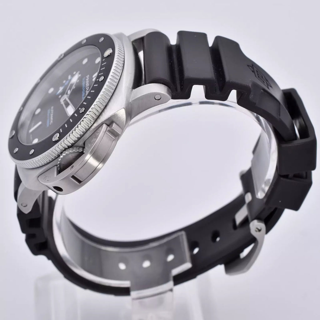 Panerai Submersible 42mm Black Dial PAM00683 2022