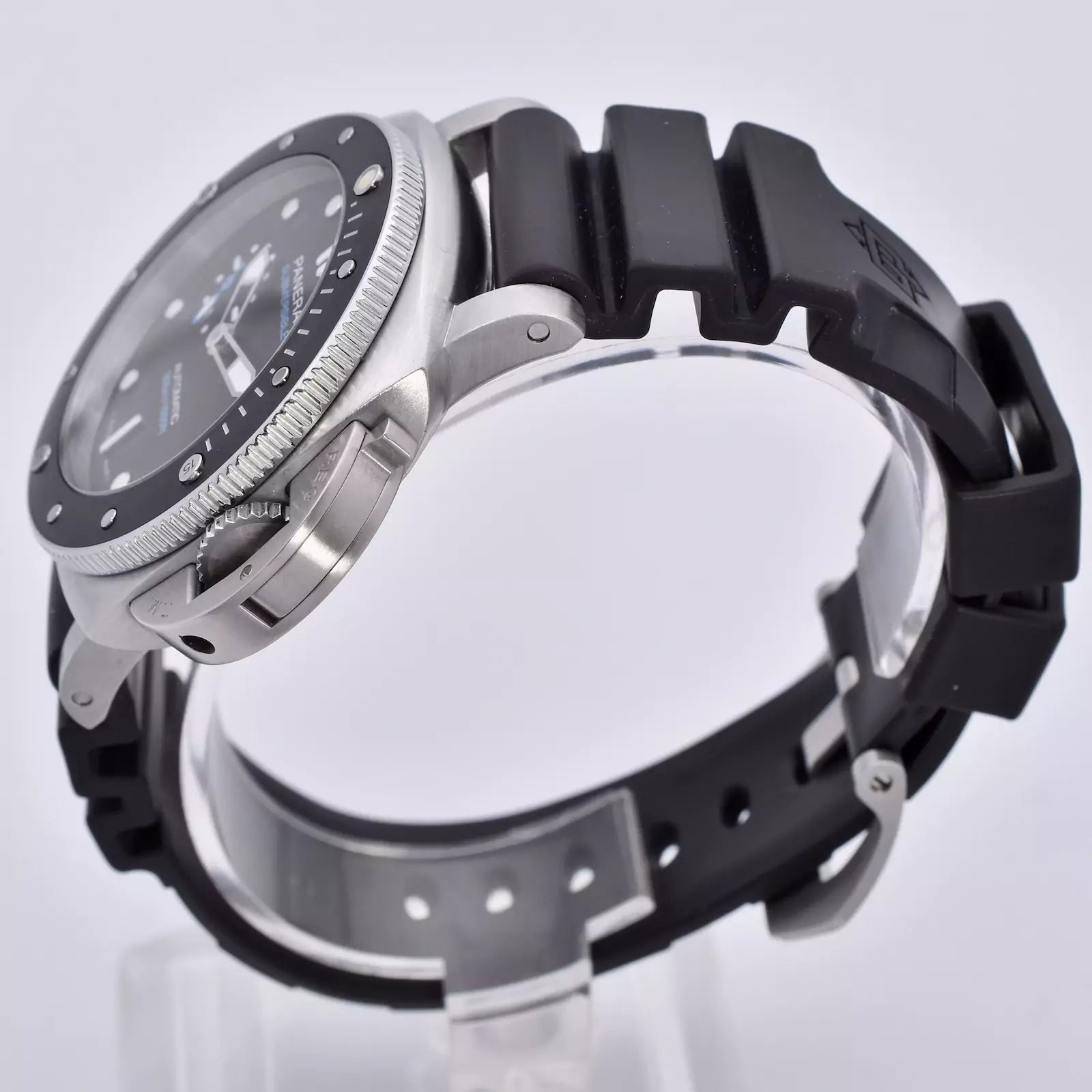 Panerai Submersible 42mm Black Dial PAM00683 2022