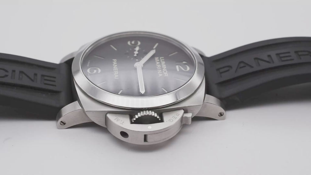 Panerai Luminor Marina 44mm Black 2025 PAM03312 Full Box & Papers