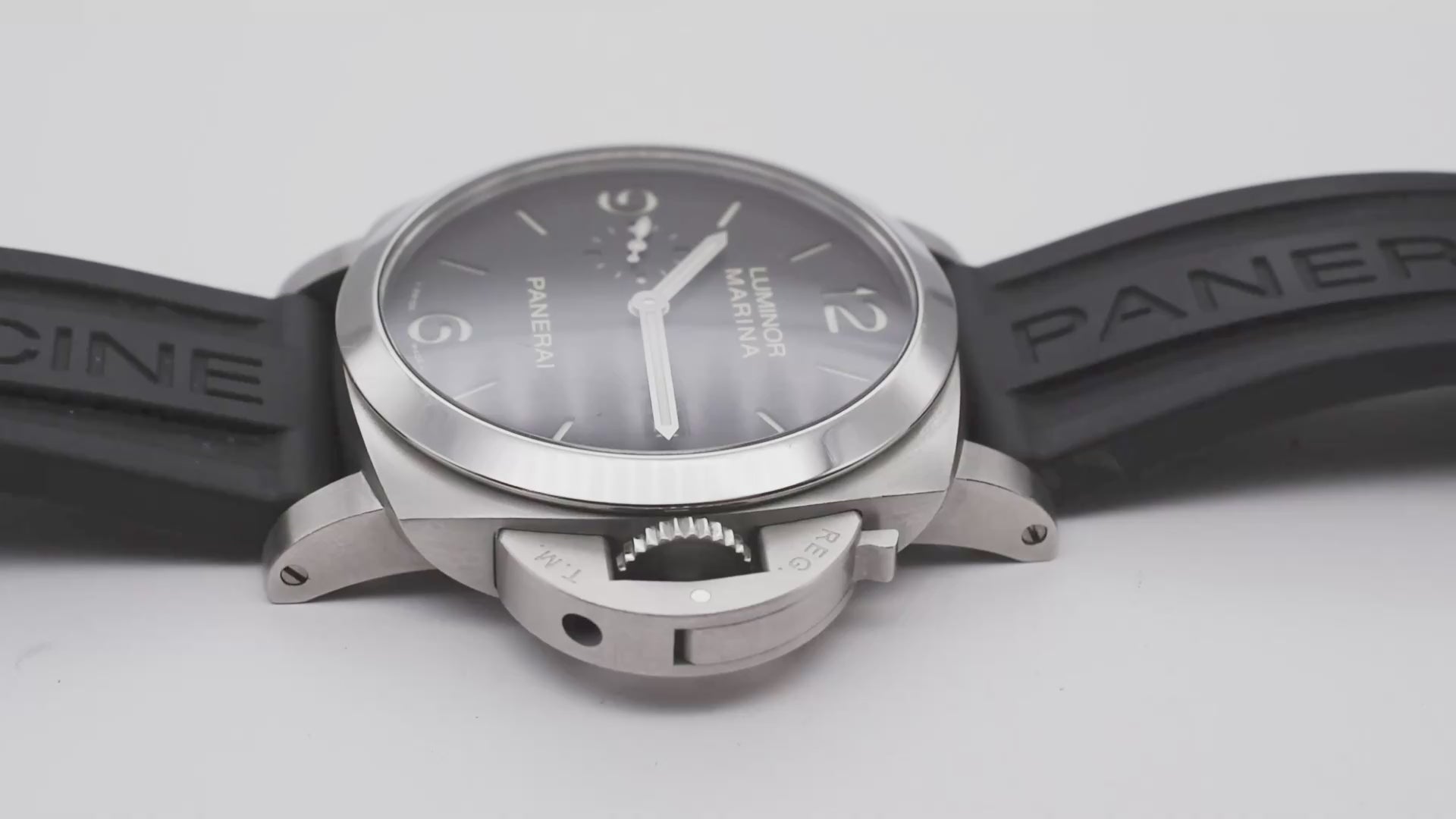 Panerai Luminor Marina 44mm Black 2025 PAM03312 Full Box & Papers