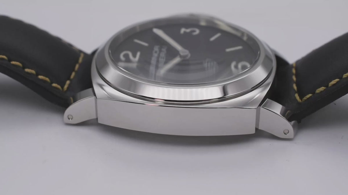 Panerai Luminor Base Logo 44mm Excellent set 2025 PAM01084 Box & Papers