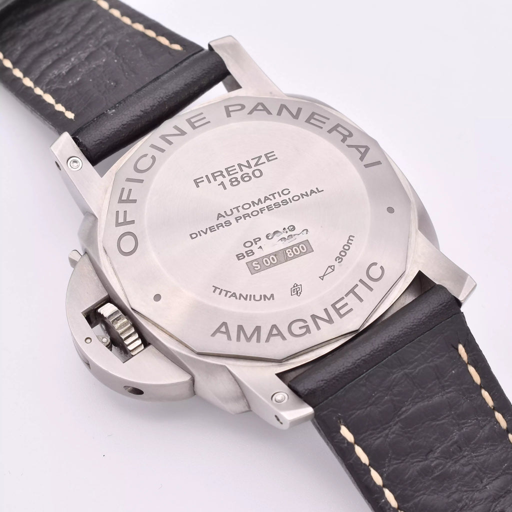 Panerai Submersible 47mm Titanio Amagnetic PAM00389 2016