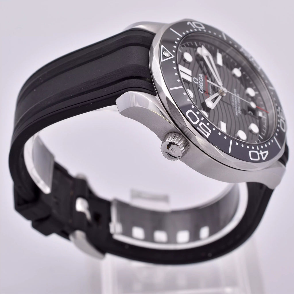 OMEGA Seamaster 300m Co-axial 210.32.42.20.01.001 2022