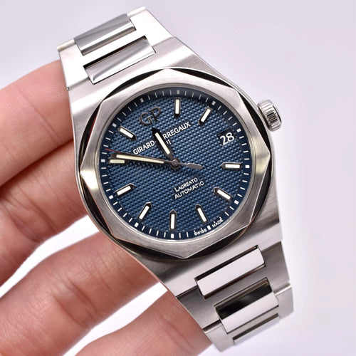 Girard Perregaux Laureato Automatic 42mm 81010-11-431-11A 2022