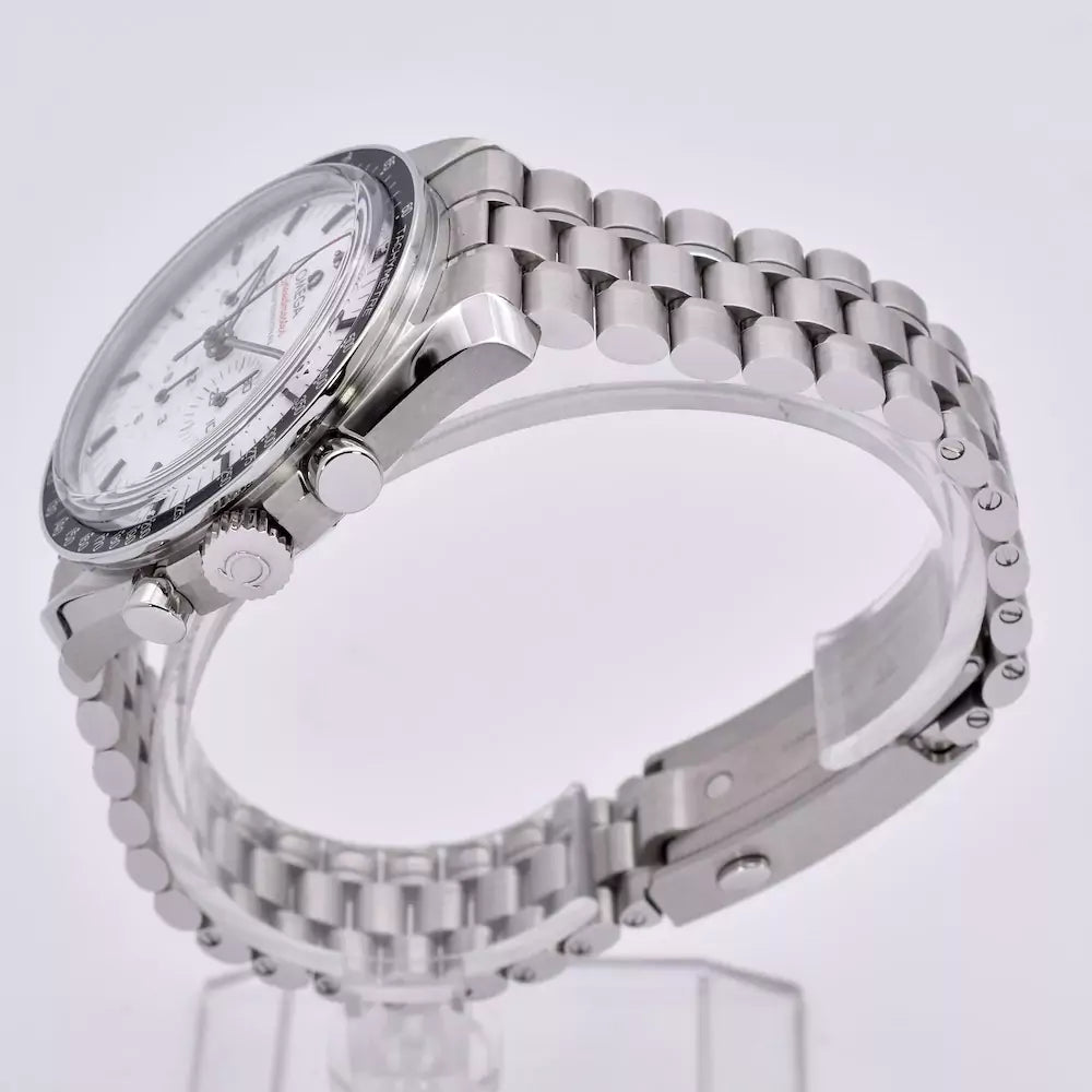 OMEGA Speedmaster Professional White 2025 310.30.42.50.04.001 2025
