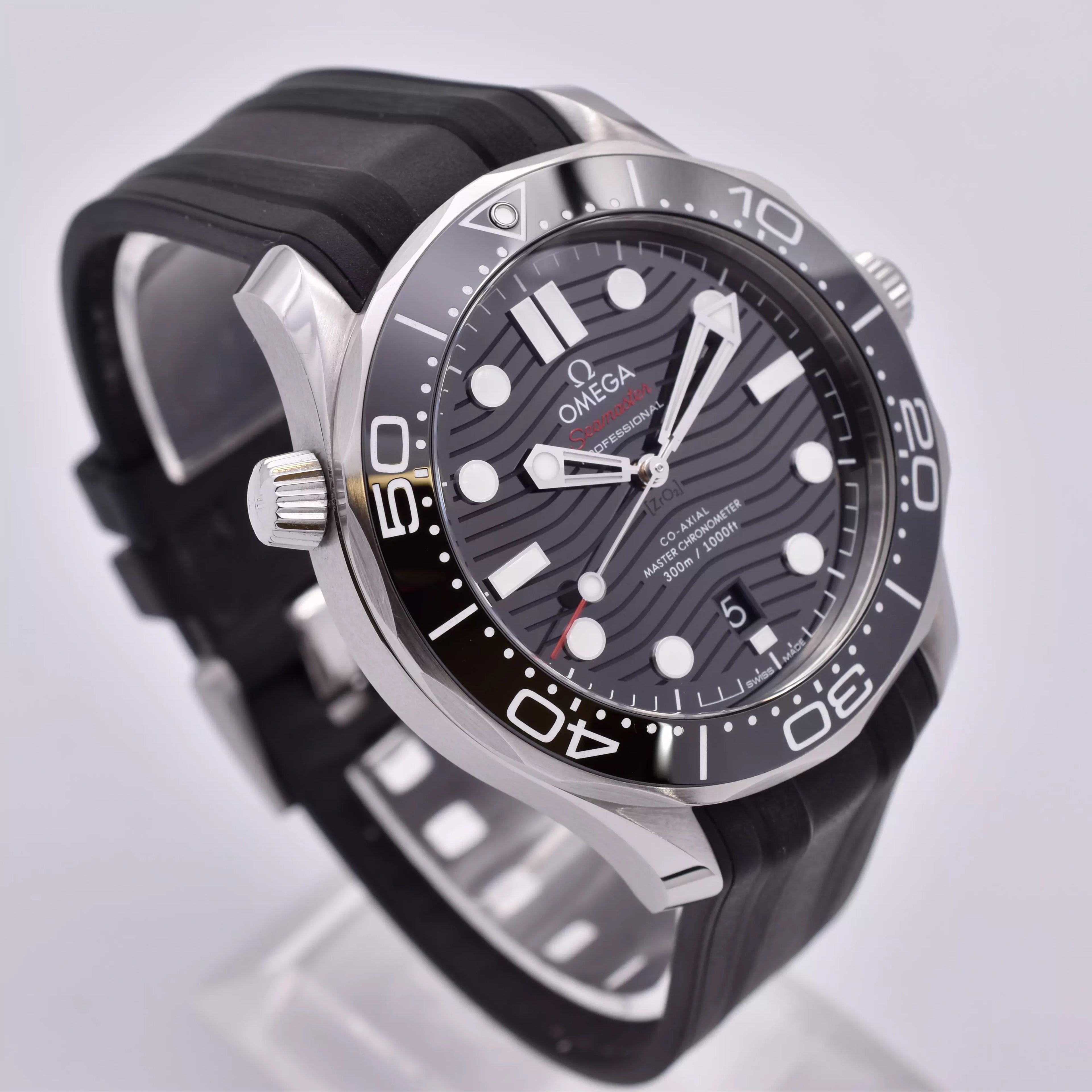 OMEGA Seamaster 300m Co-axial 210.32.42.20.01.001 2022